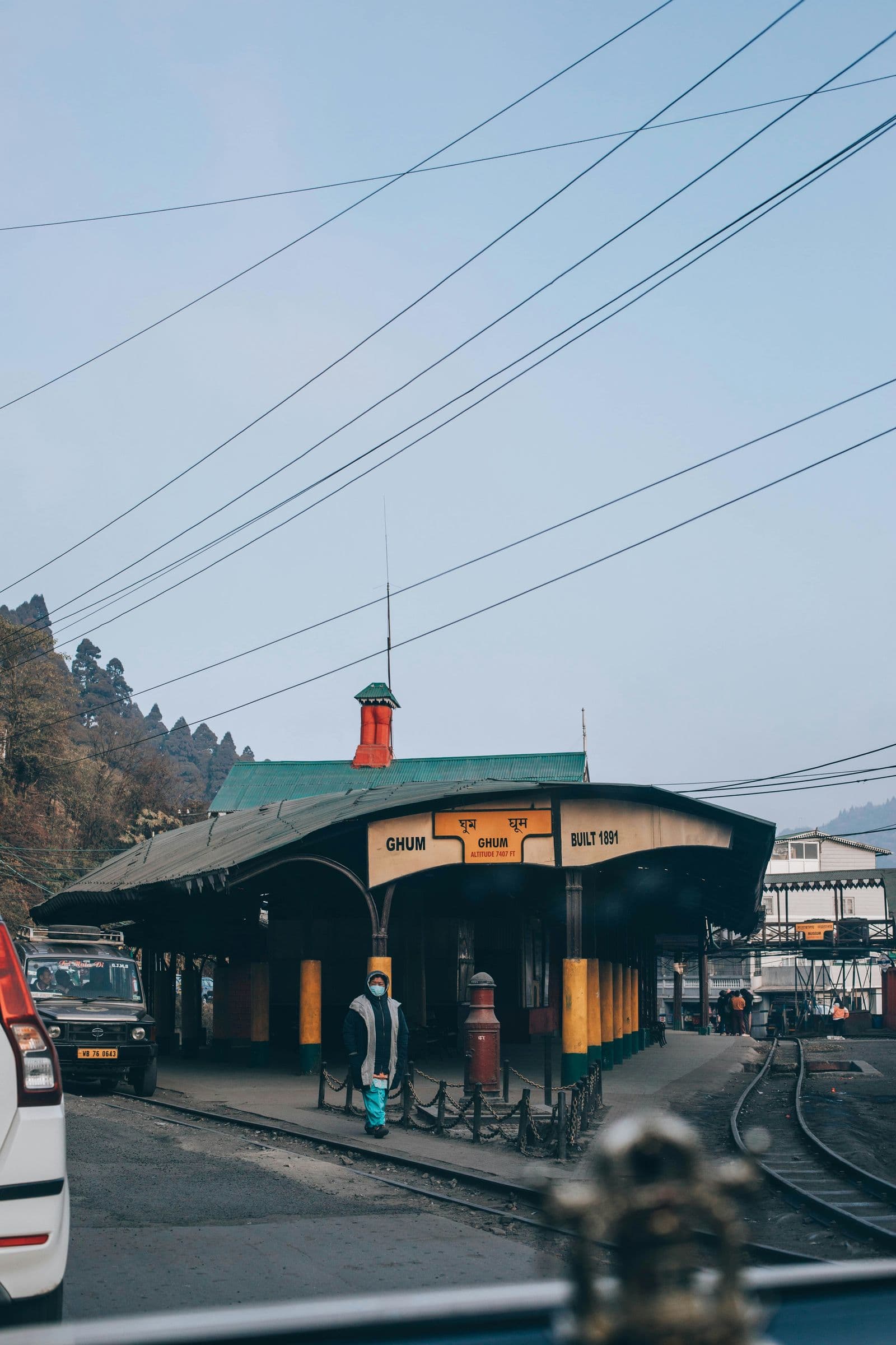 Scenic hills and tea gardens in Darjeeling