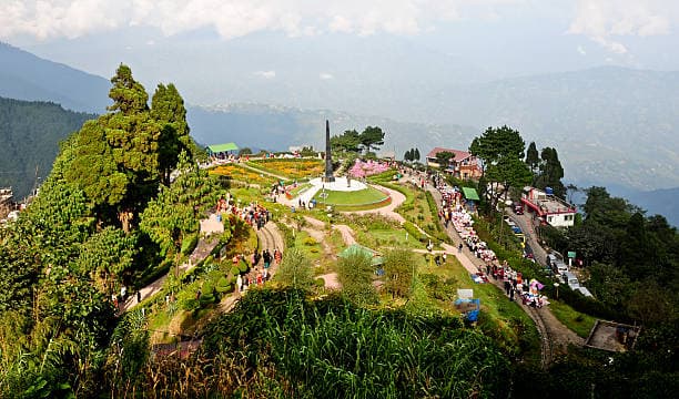 Tiger Hill sunrise and tea gardens